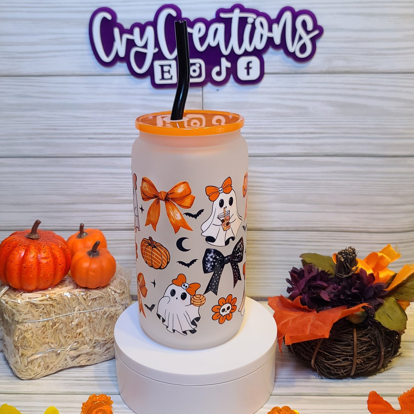 Concha Cute Ghost 16oz Frosted glass cup